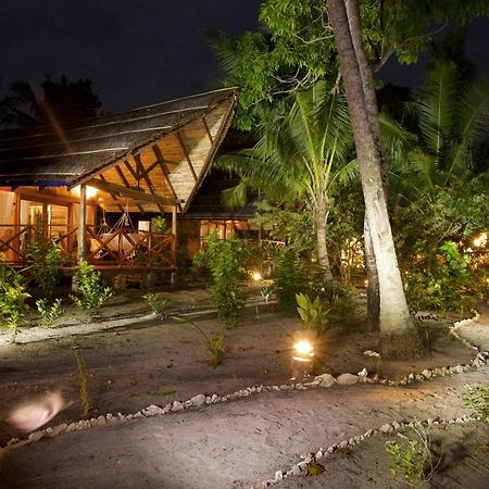 Metita Beach & Dive Resort Daruba Экстерьер фото