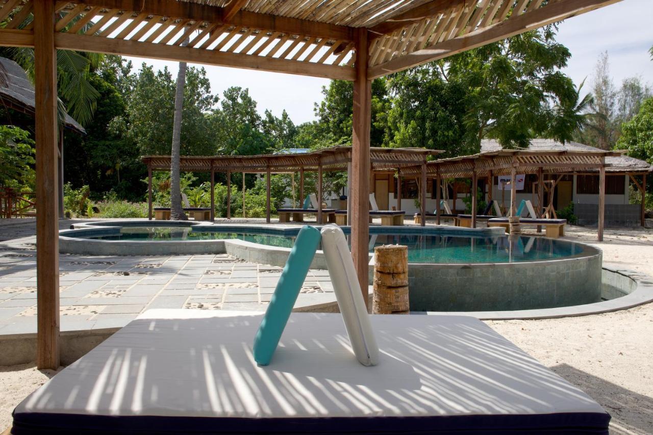 Metita Beach & Dive Resort Daruba Экстерьер фото
