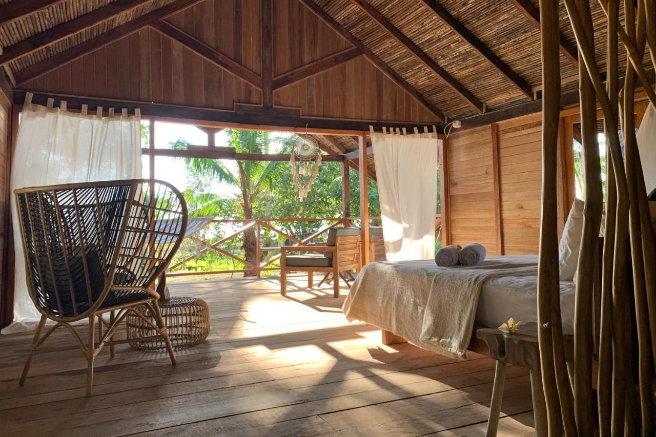 Metita Beach & Dive Resort Daruba Экстерьер фото